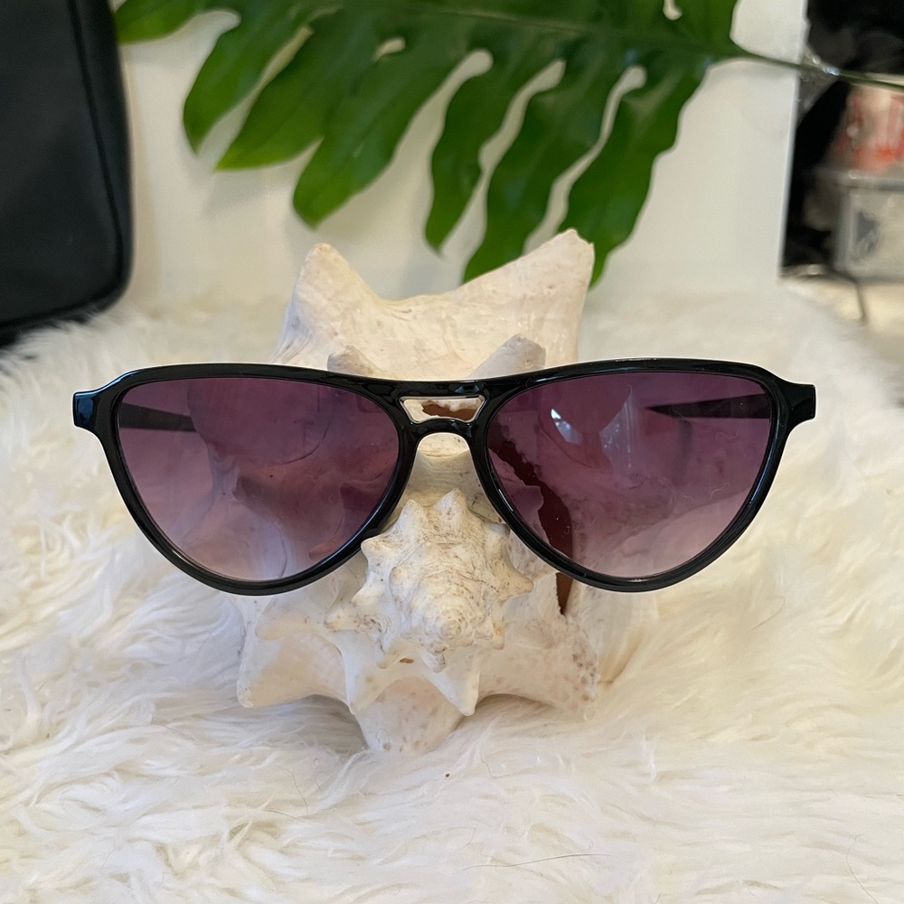 Foster Grant sunglasses 🕶️